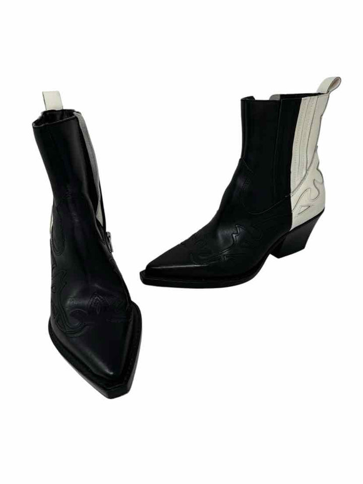 Shoe Size 7 Dolce Vita White Leather Boots
