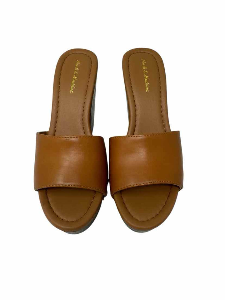 Shoe Size 6.5 Tan Sandals