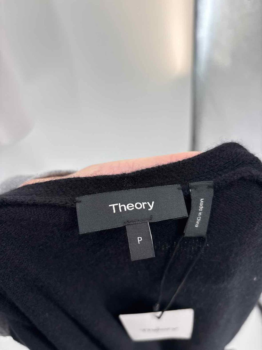 Size Petite THEORY Black Cashmere Luxury - Cardigan