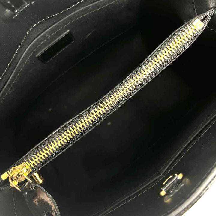 Louis Vuitton Luxury - Purse