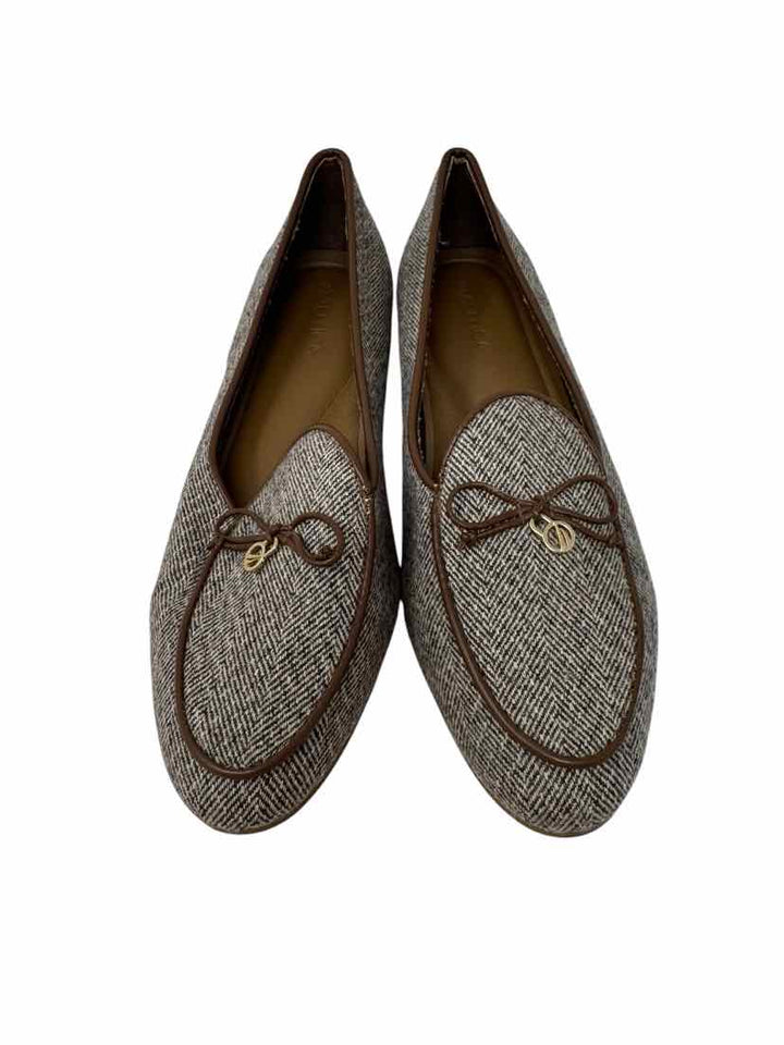 Shoe Size 9 NAUTICA Tan Flats