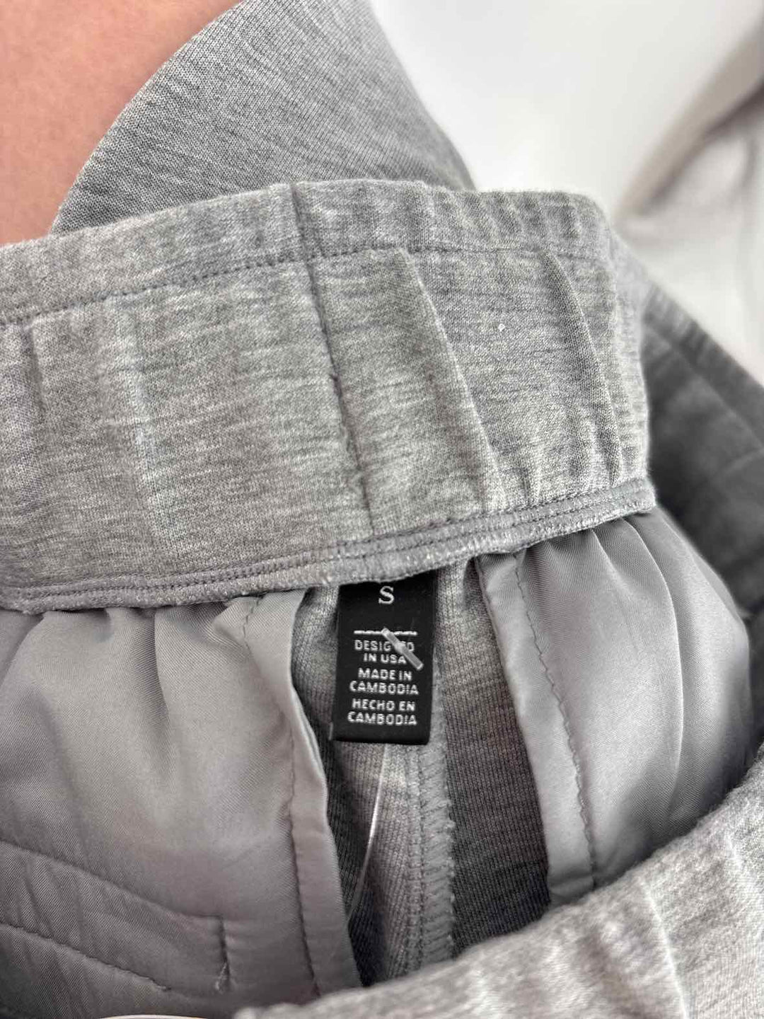 Size S White House Black Market Gray Pants