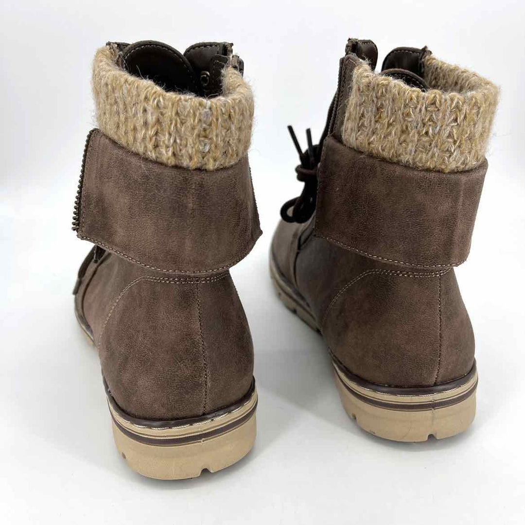 Shoe Size 7.5 Brown Boots