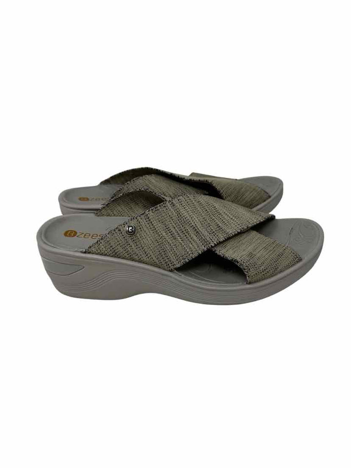 Shoe Size 9 Gray Sandals