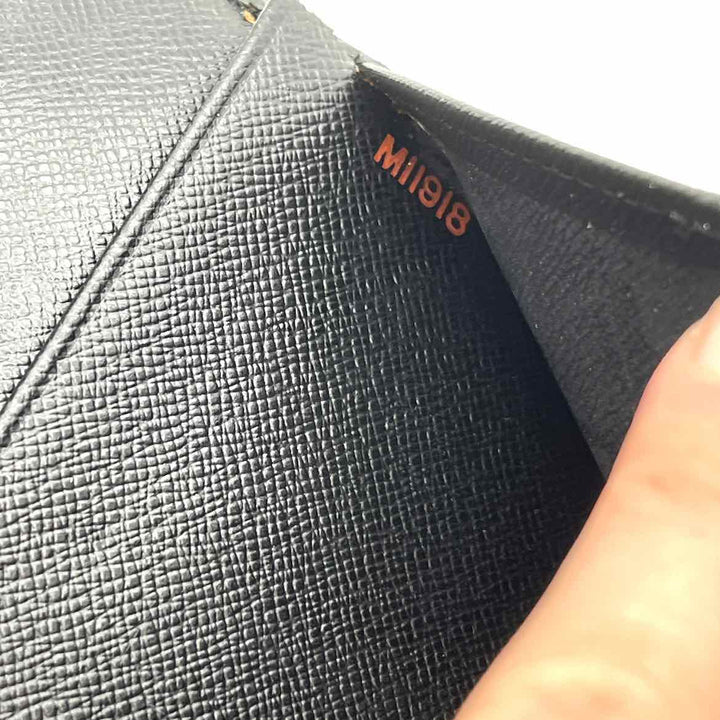 Louis Vuitton Luxury - Wallet