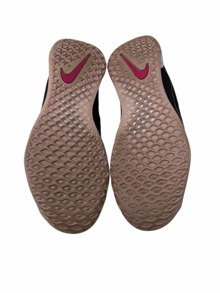 Shoe Size 9.5 Nike Gray Sneakers
