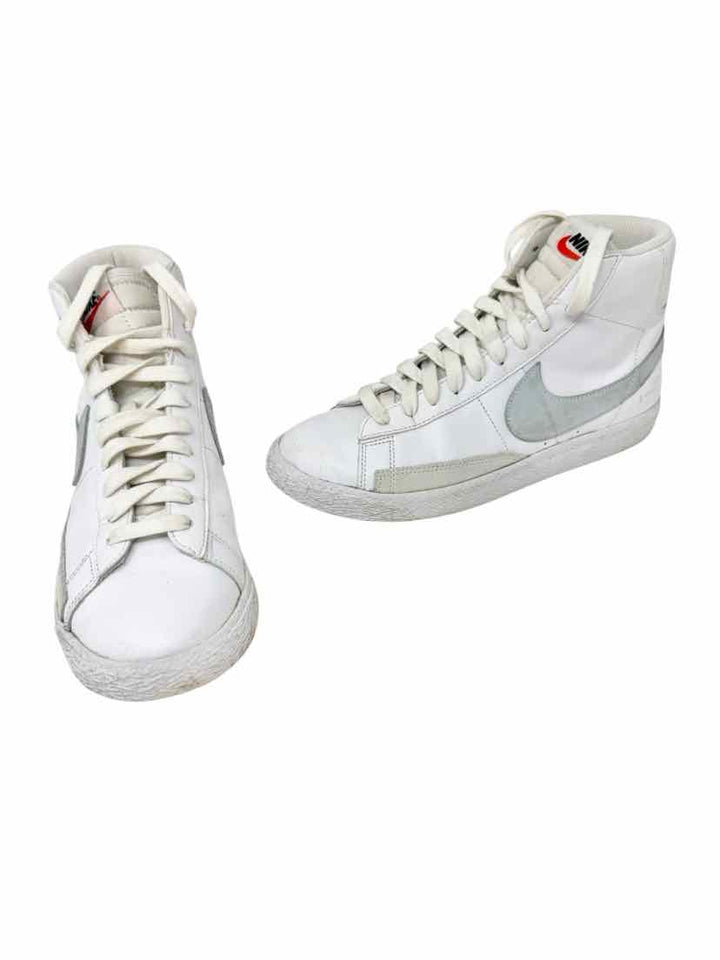 Shoe Size 39 Nike White Leather Sneakers