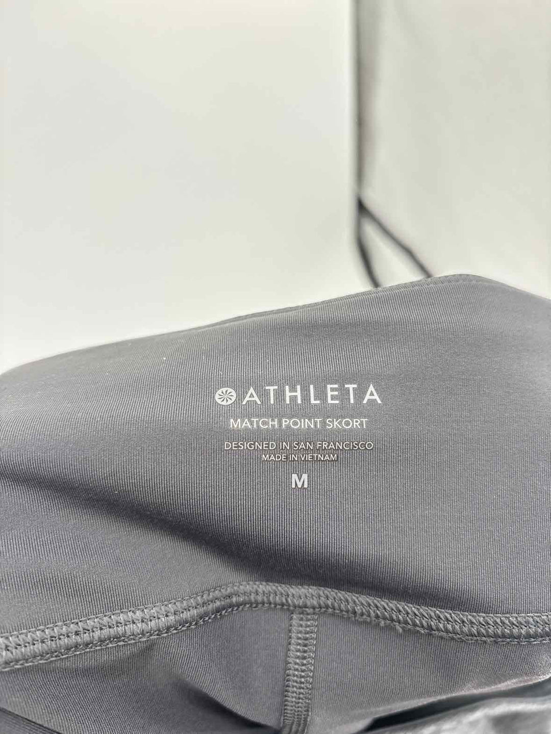 Size M Athleta Gray Skirt