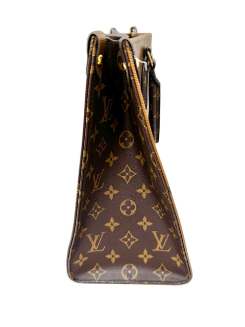 Louis Vuitton Luxury - Purse