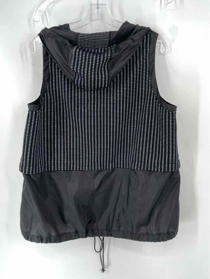 Size L Chico's Black/White Vest