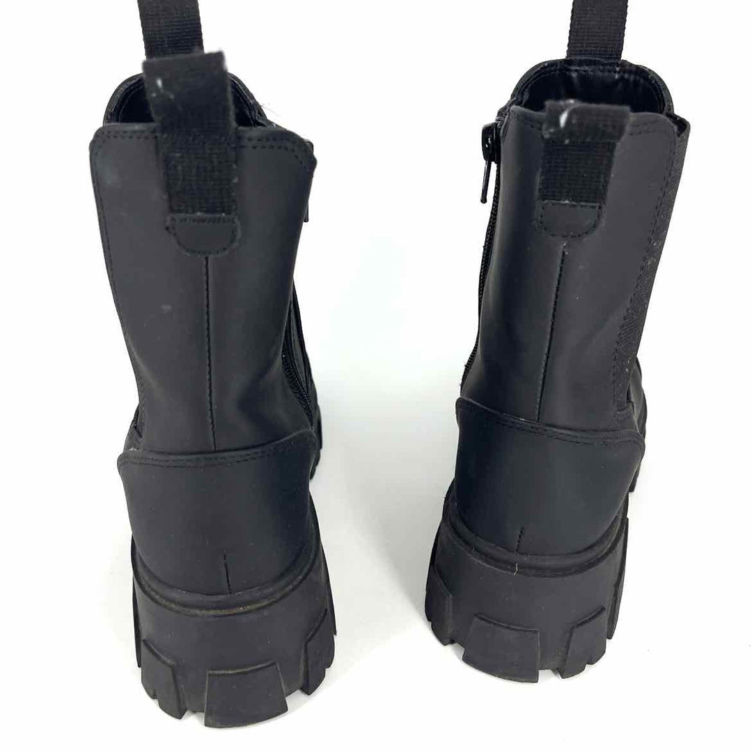 Shoe Size 7 A NEW DAY Black Boots