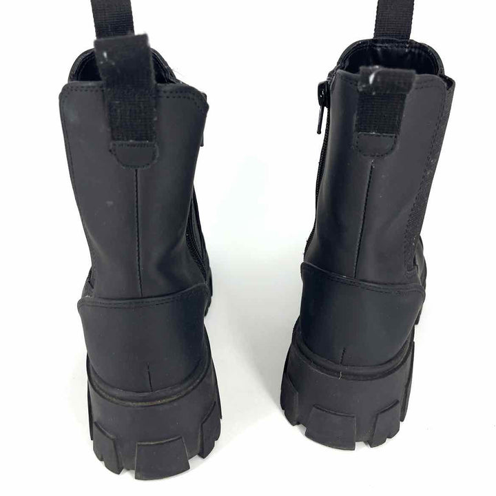Shoe Size 7 A NEW DAY Black Boots