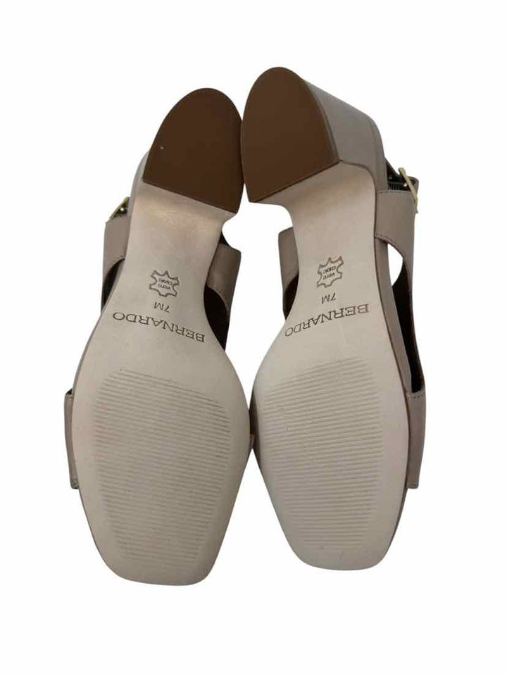 Shoe Size 7 Bernardo Tan Leather Sandals