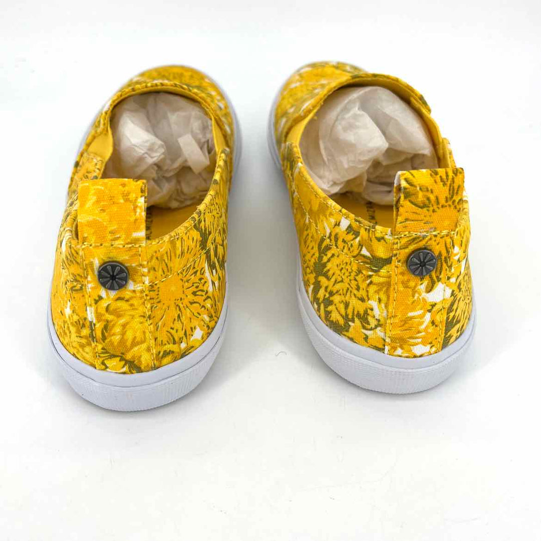 Shoe Size 8 ISAAC MIZRAHI Yellow Canvas Sneakers