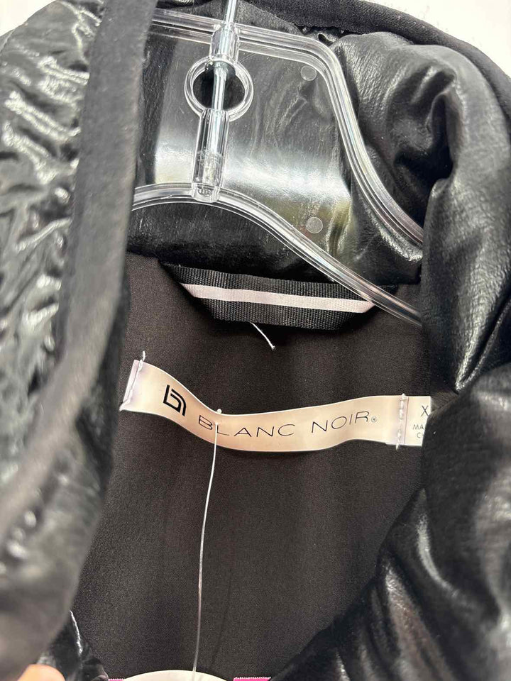 Size XS Blanc Noir Black Vest