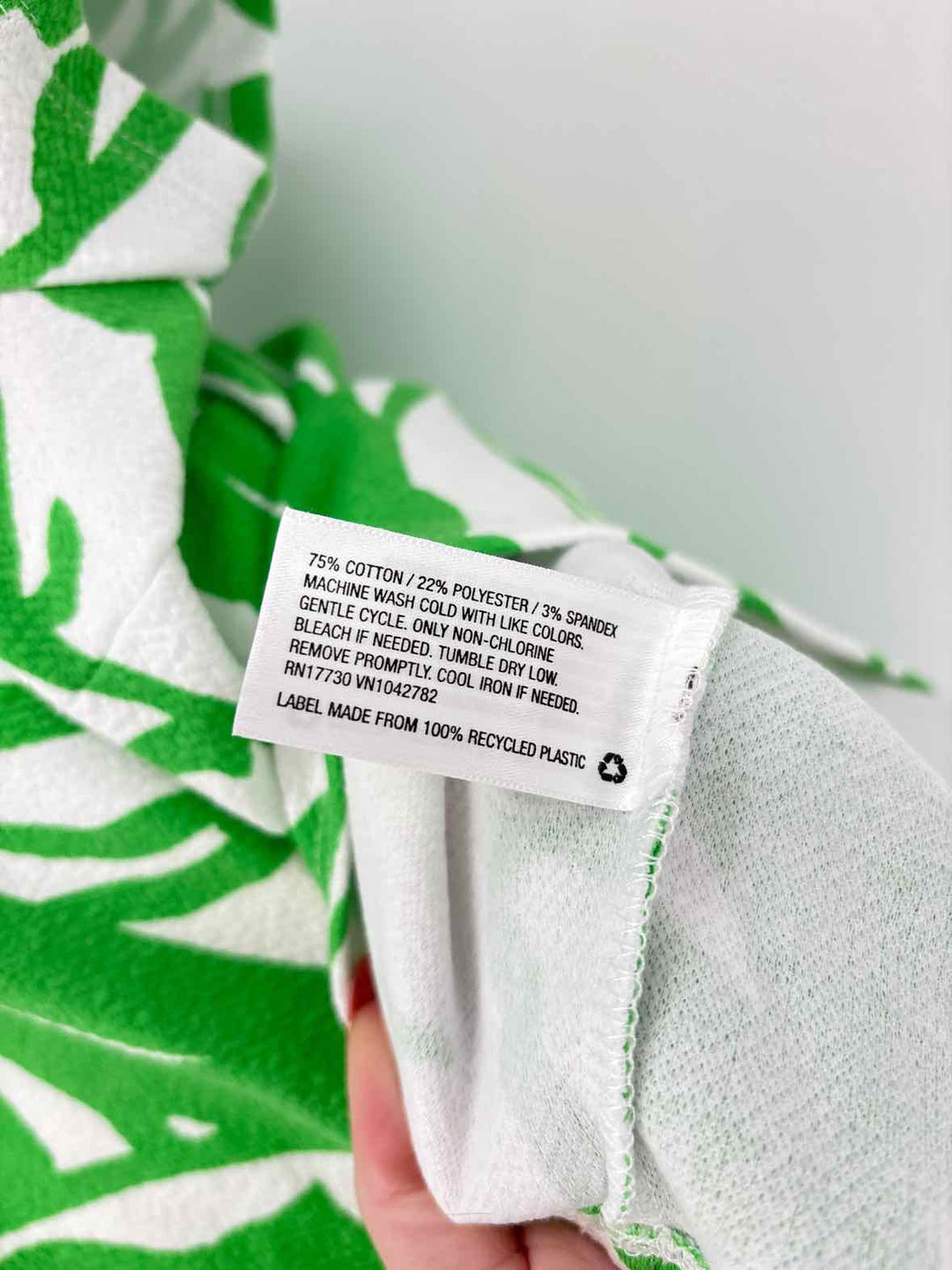 Size L Green Shirt