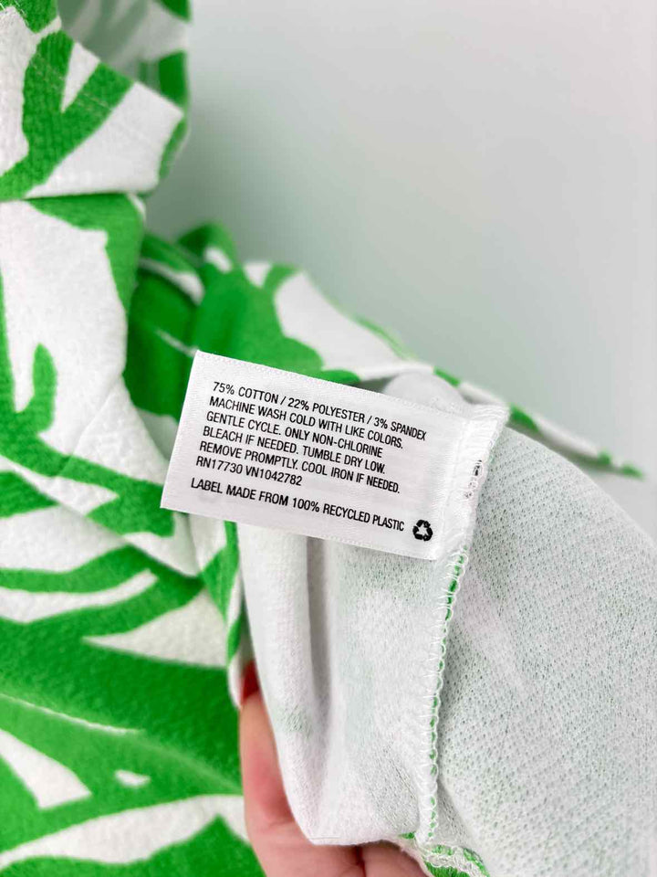 Size L Green Shirt