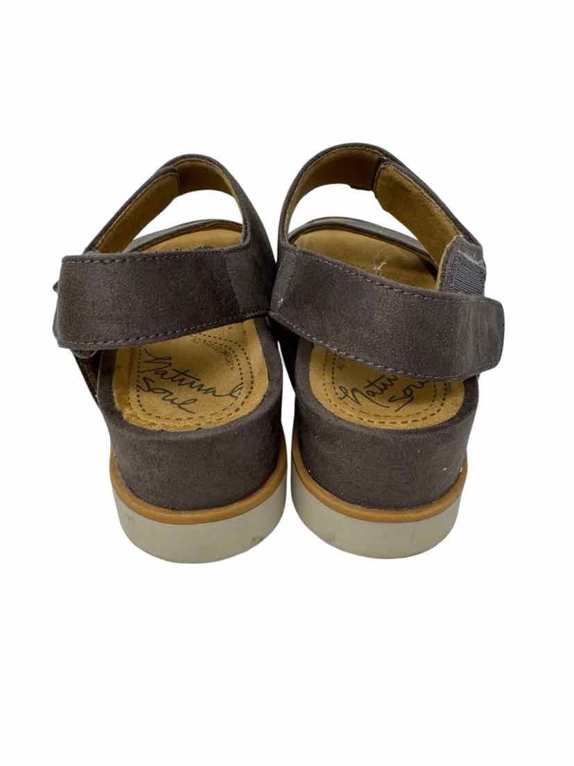 Shoe Size 7.5 Brown Sandals