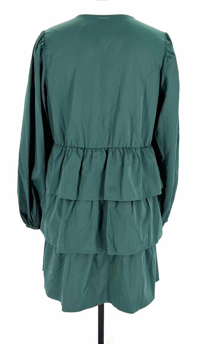 Size L CROSBY Green Dress