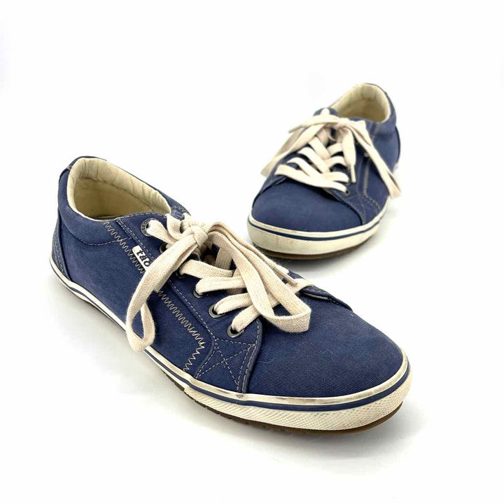 Shoe Size 9 TAOS Navy Canvas Sneakers