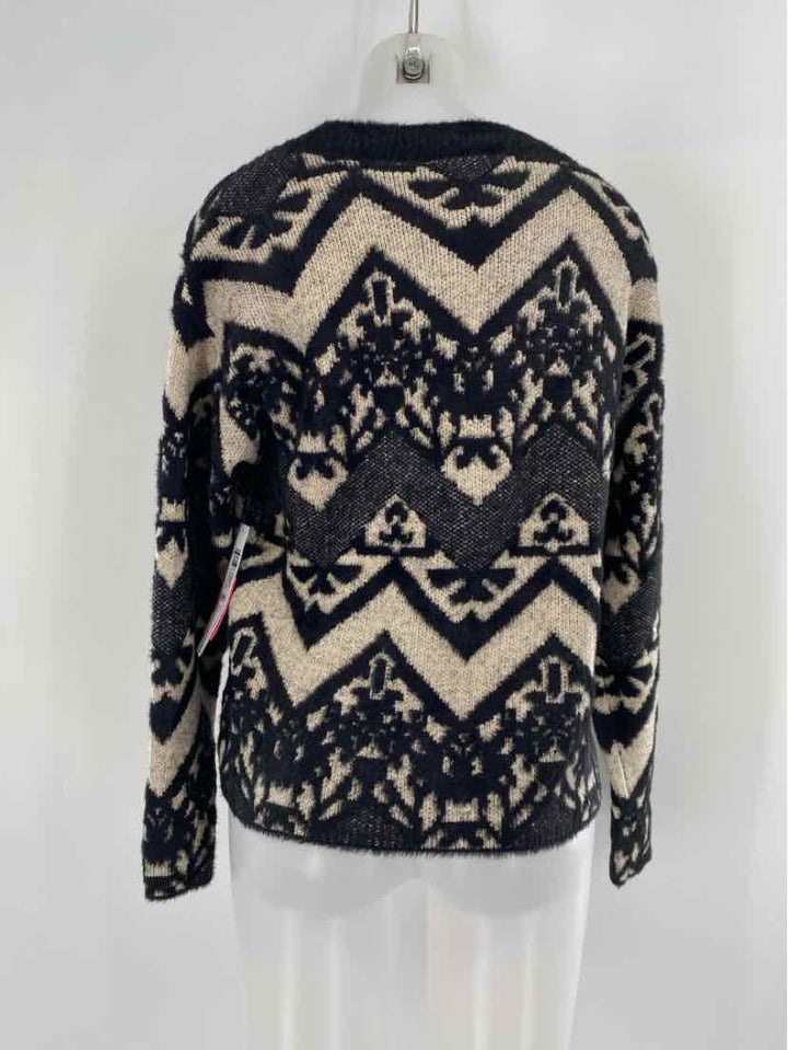 Size M TRIBAL Black Print Sweater