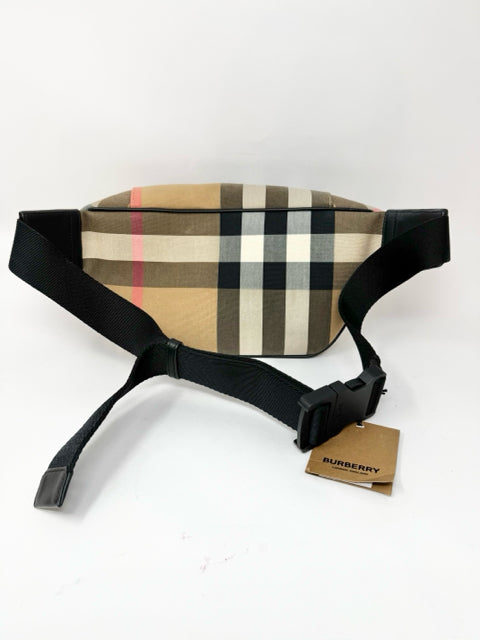 Burberry Luxury - Purse