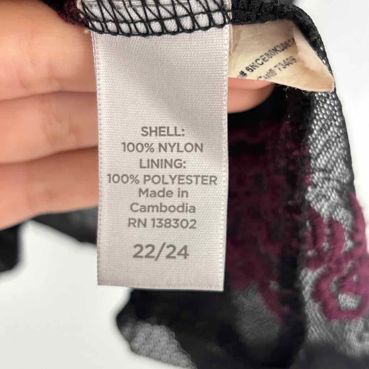 Size 22 AVENUE Black Shirt