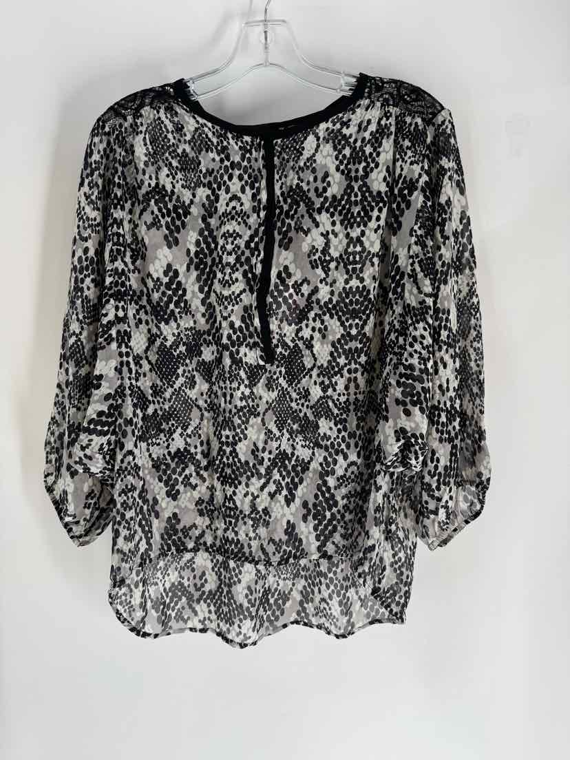 Size L TRINA TURK Black Print Skirt