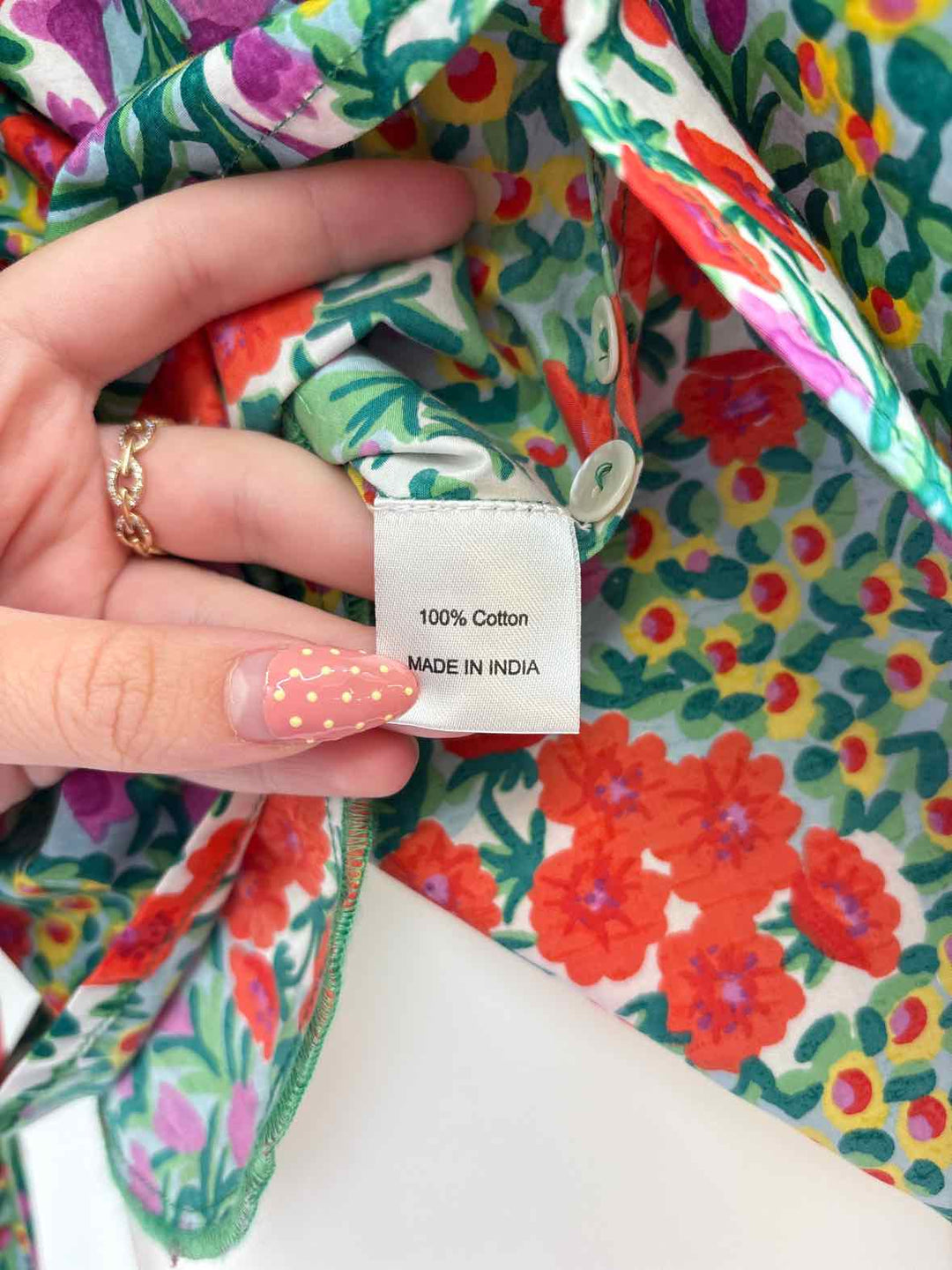 Size L Multi-Color Shirt