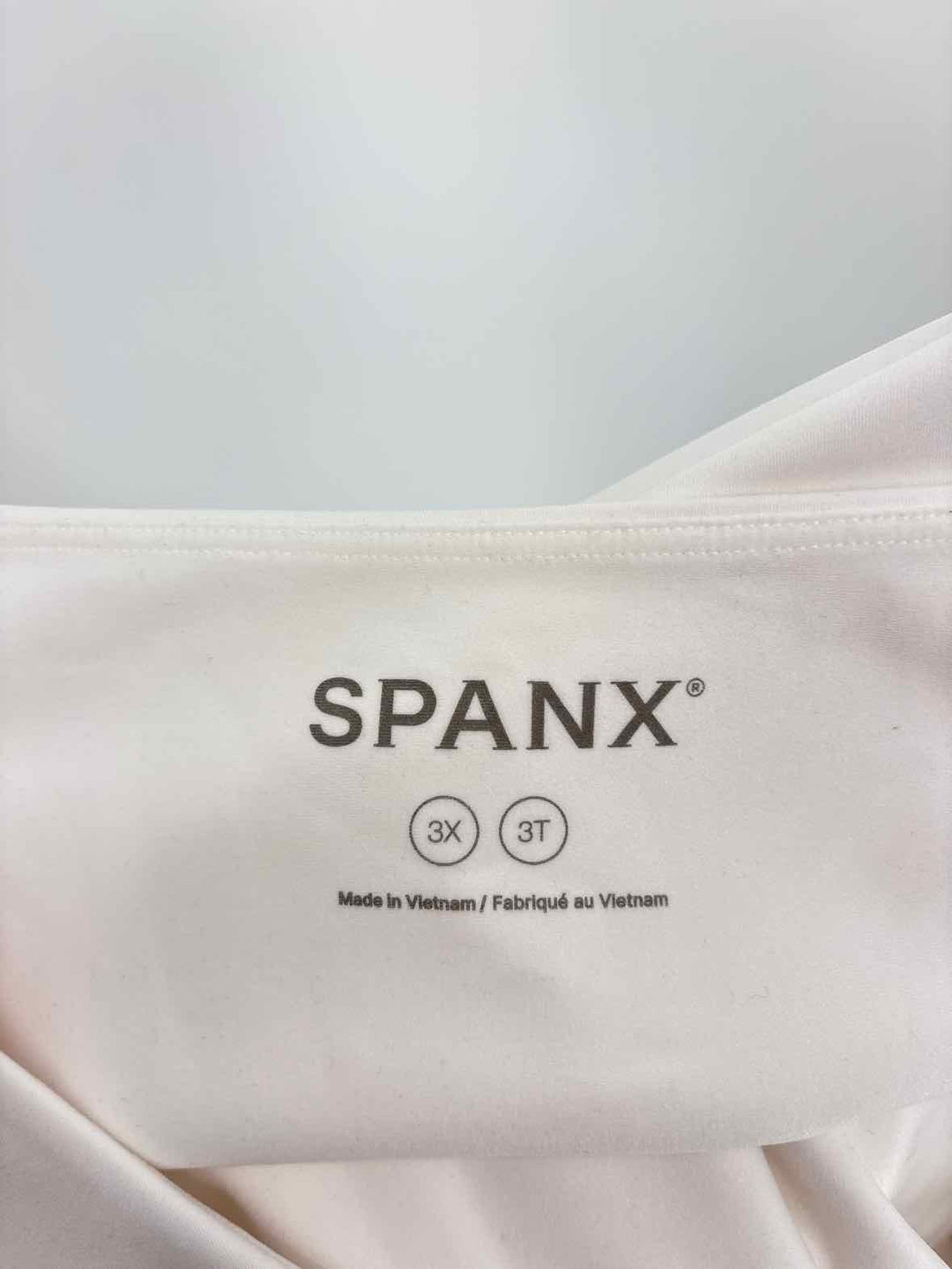 Size 3X SPANX White Shirt