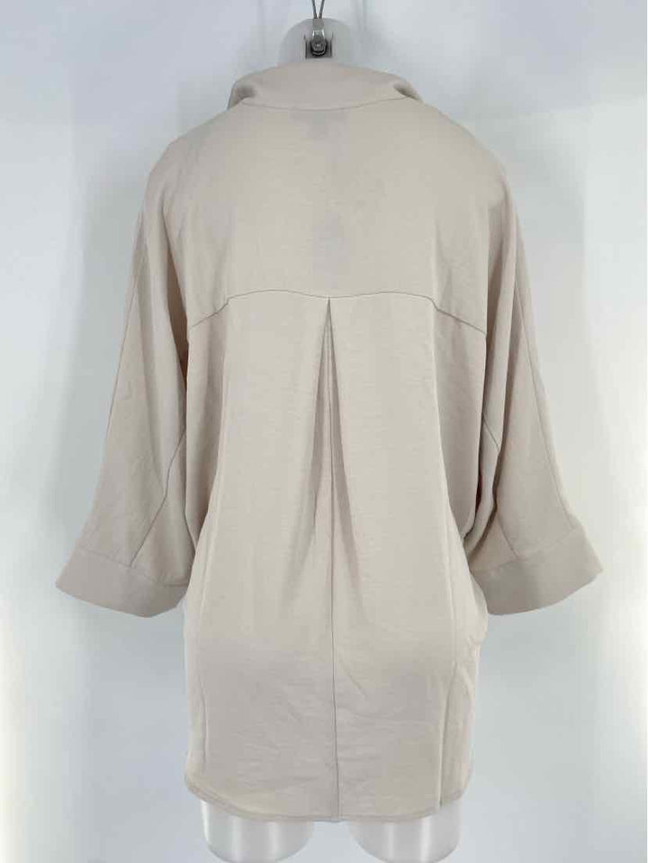 Size M RENAR Ivory Shirt