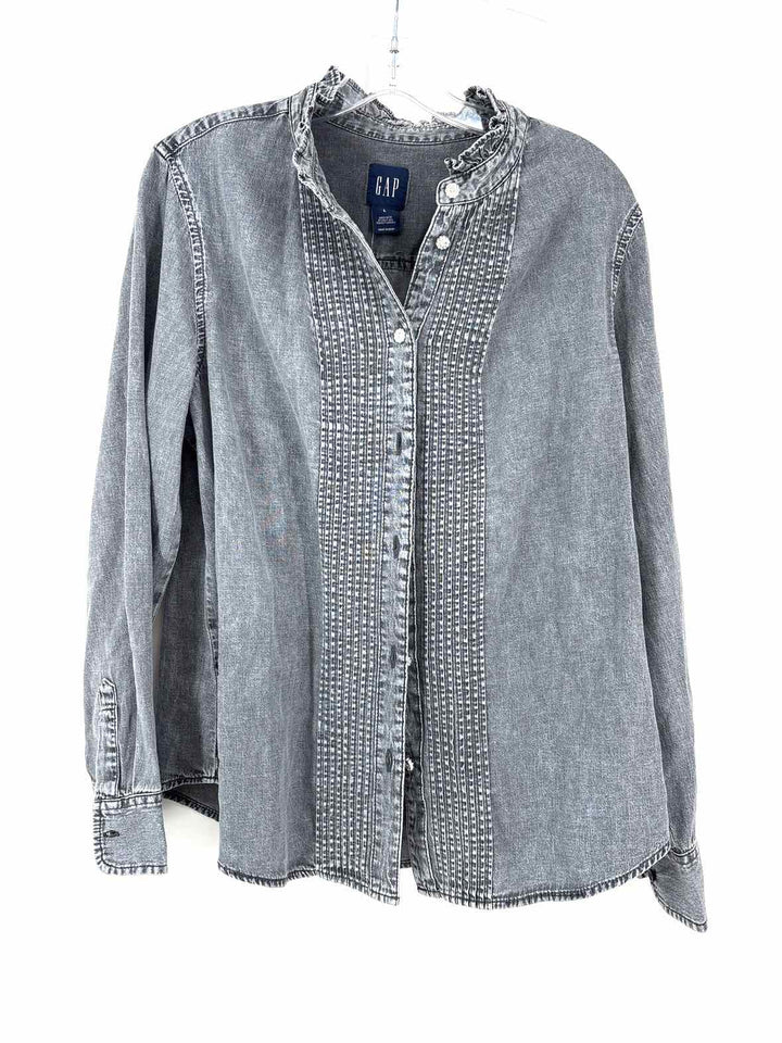 Size L GAP Gray Shirt