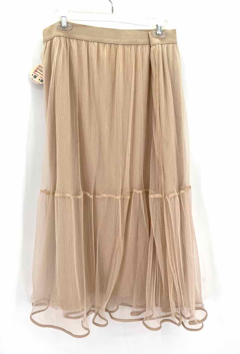 Size 1X Tan Lace Skirt