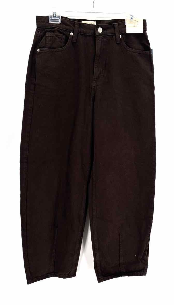 Size 6 UNIVERSAL THREAD Black Pants