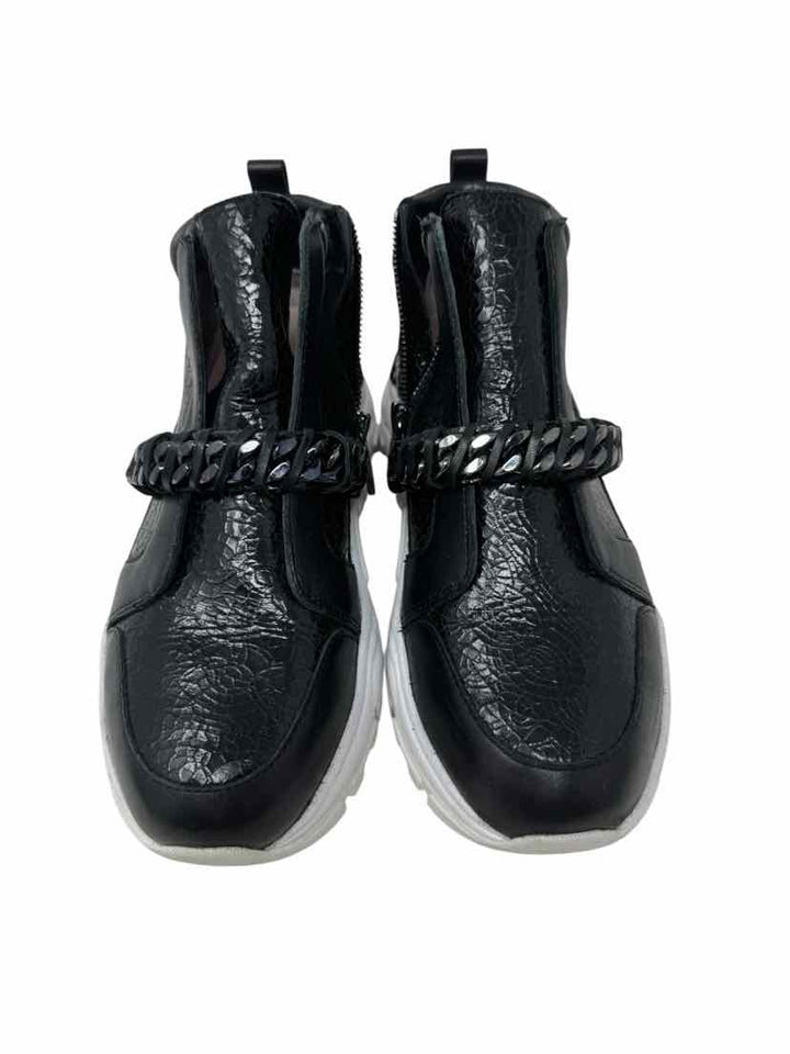 Shoe Size 37 M.GEMI Black Sneakers