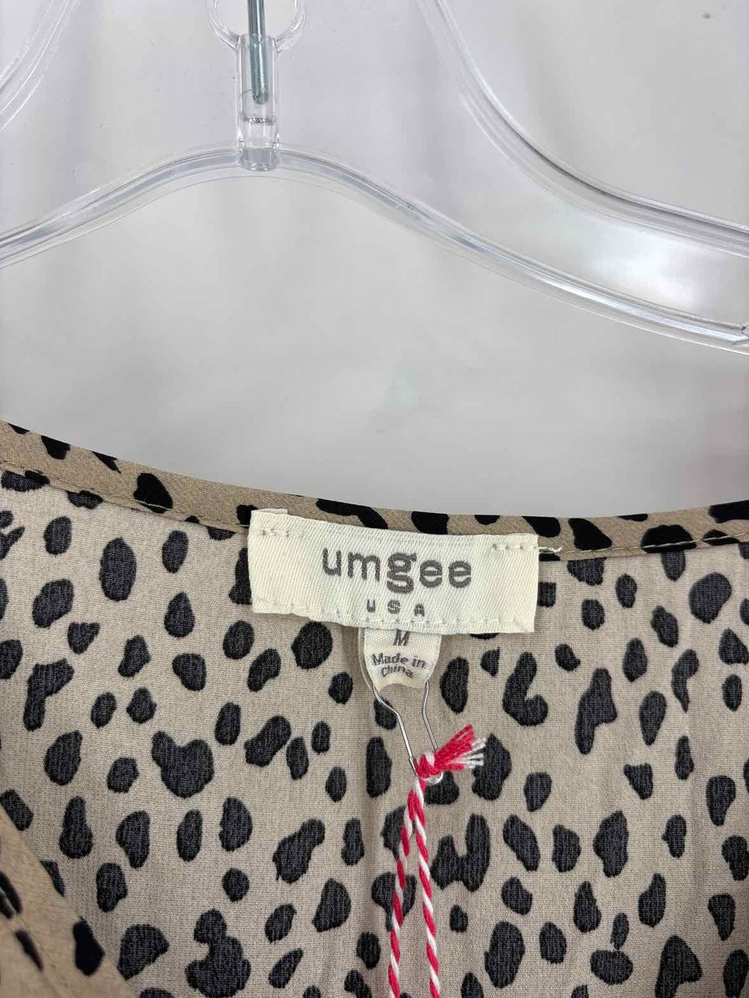 Size M Umgee TAN PRINT Shirt