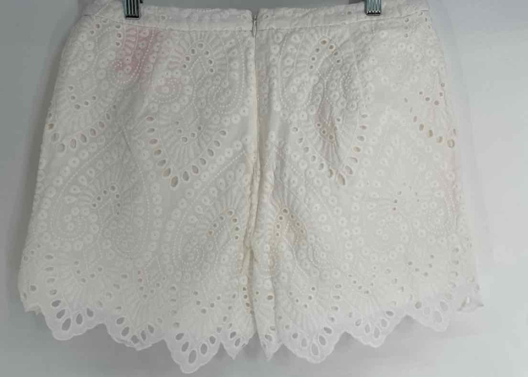 Size 4 TRINA TURK White Lace Shorts