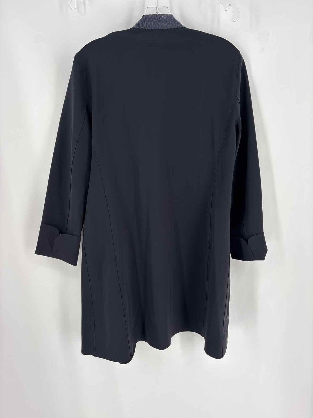 Size M ELIE TAHARI Black Blazer