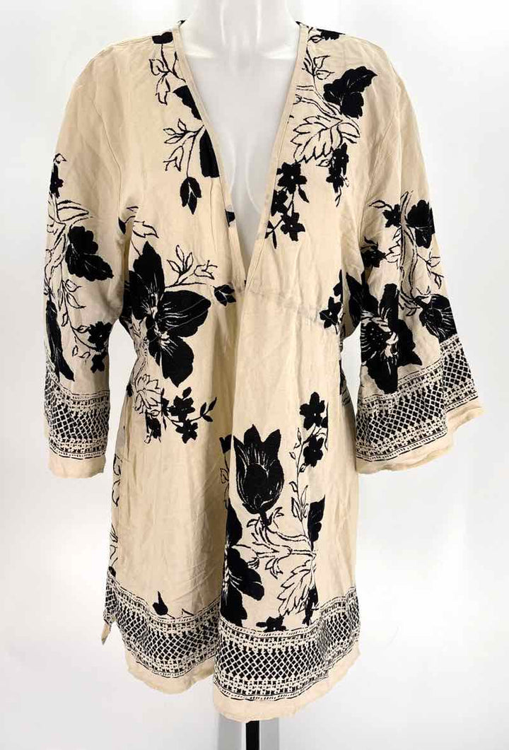 Size XL Tan Shirt