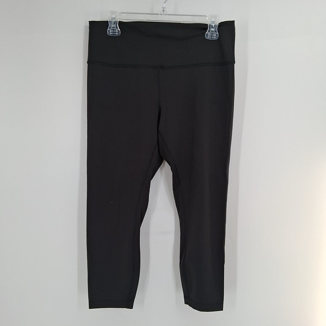 Size M Lululemon Black Capri