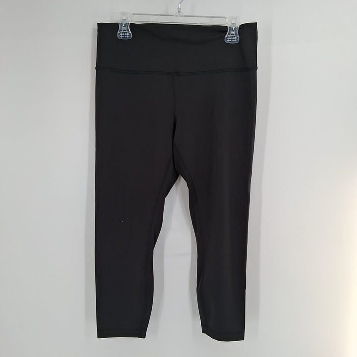 Size M Lululemon Black Capri