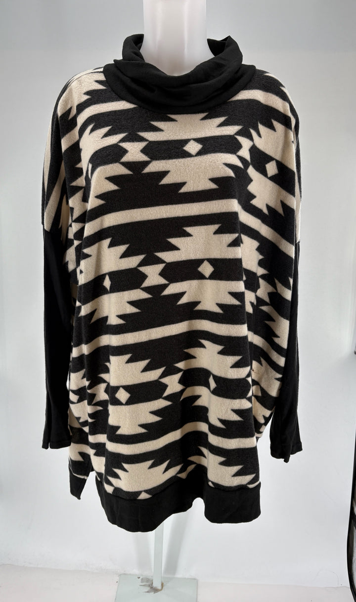 Size 1X Black Print Shirt