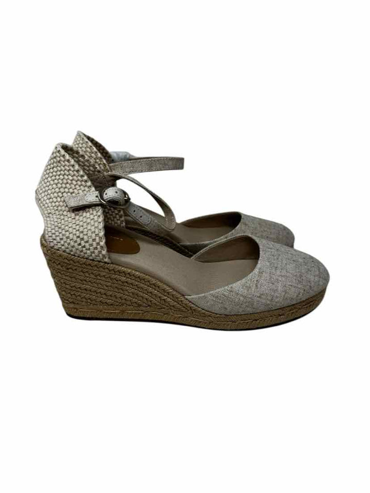 Shoe Size 8 J Crew Beige Canvas Pumps