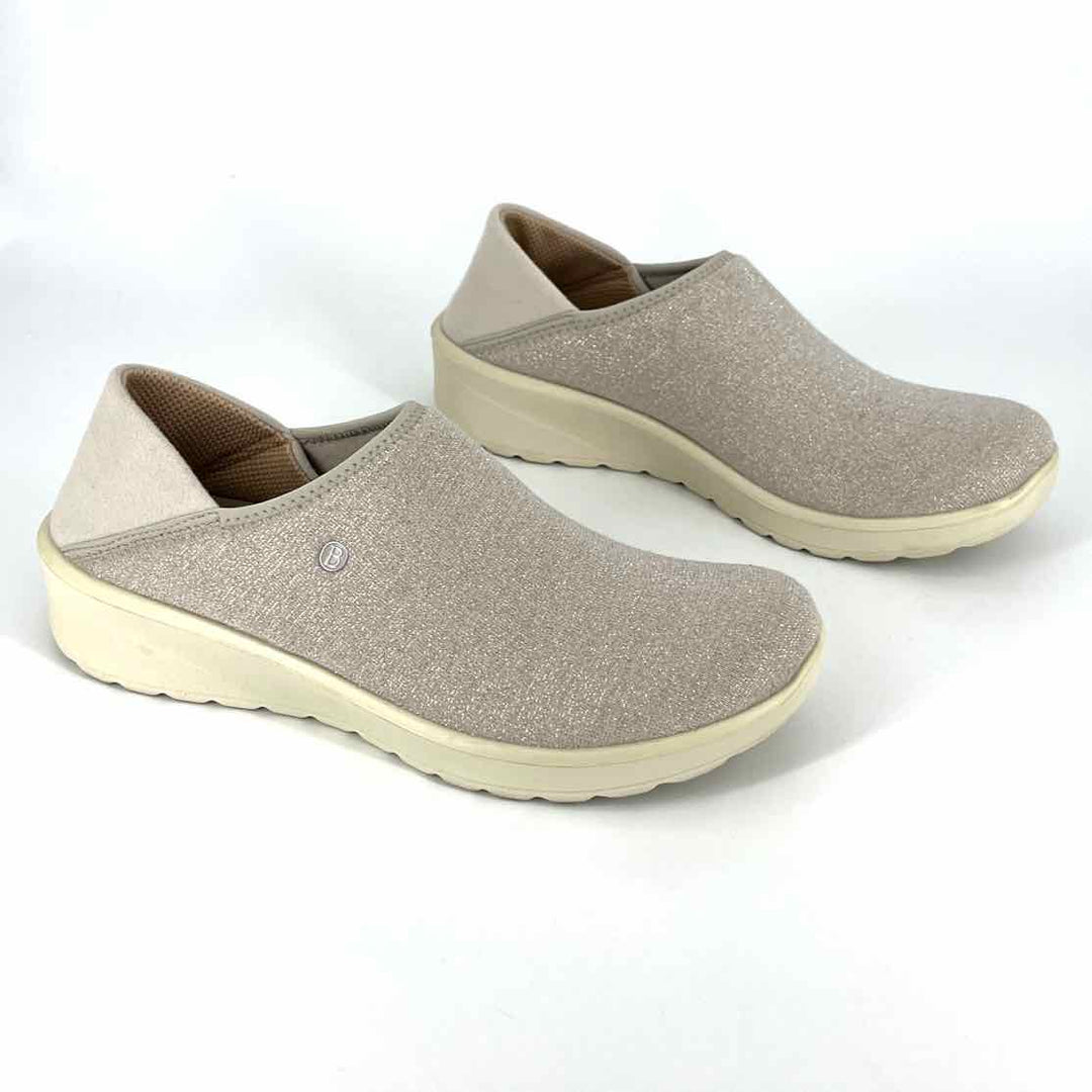 Shoe Size 7.5 LIFESTRIDE Cream Knit Sneakers