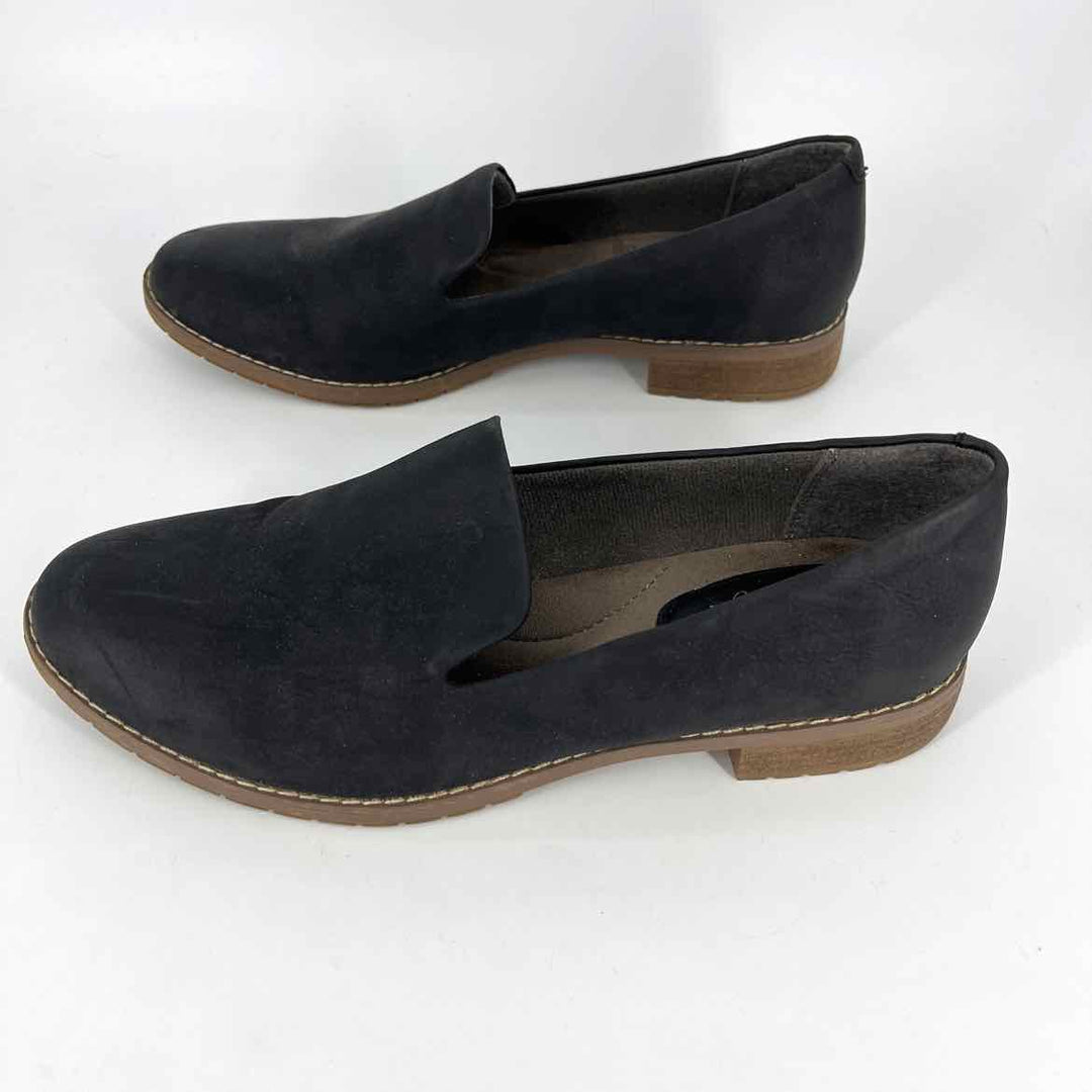 Shoe Size 9.5 Black Faux Leather Loafers