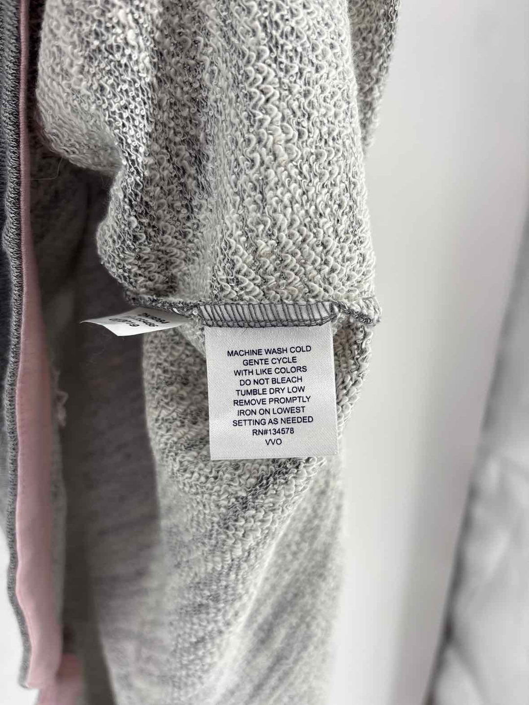 Size S Vineyard Vines Gray Sweater