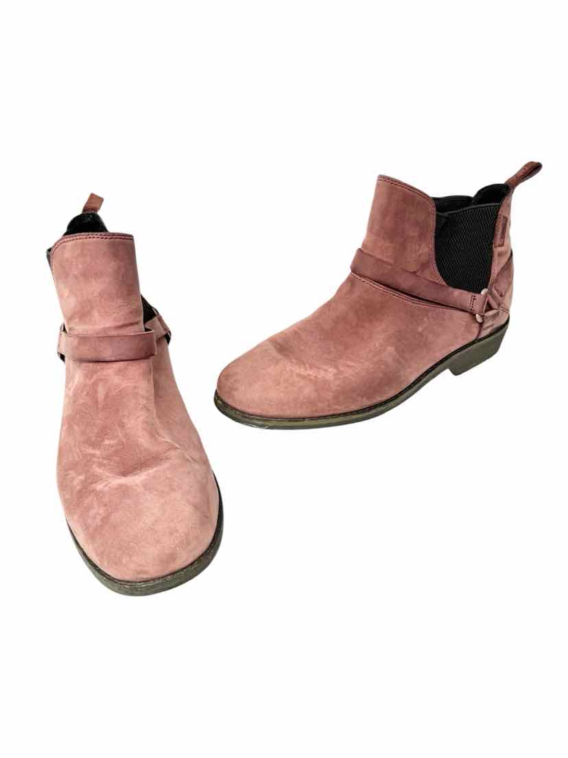 Shoe Size 10 Teva Brown Boots