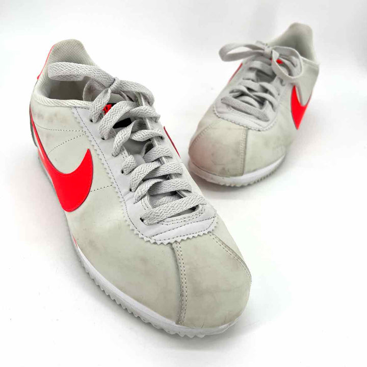 Shoe Size 9 Nike Gray Sneakers
