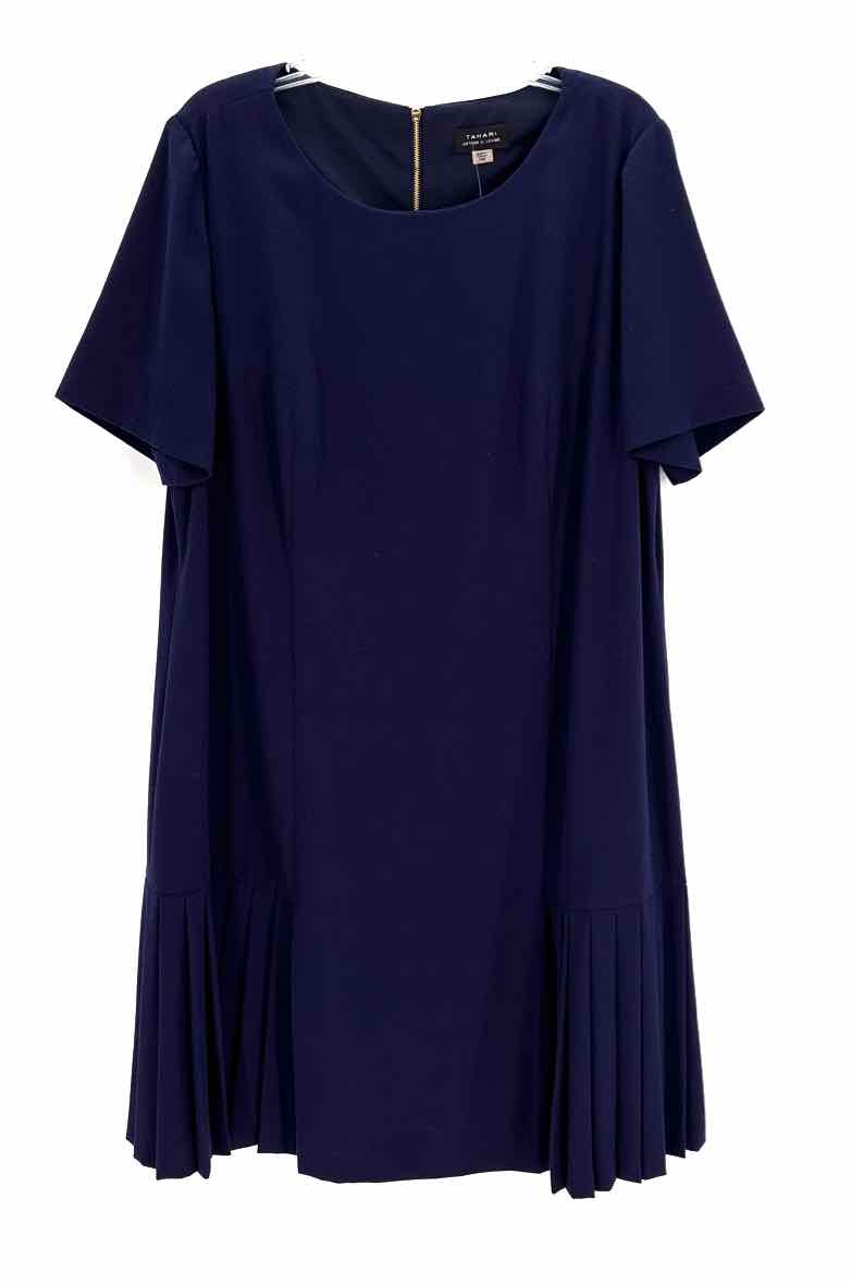 Size 16 TAHARI Navy Dress