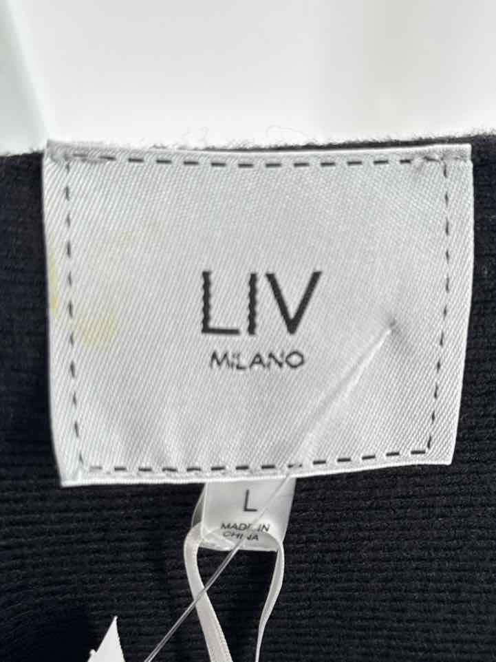 Size L Black Sweater